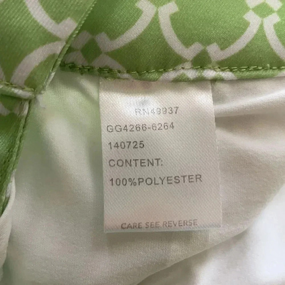 Tail golf skort, skirt w/ attached shorts, lime green & white print. Size 4 - Picture 9 of 10